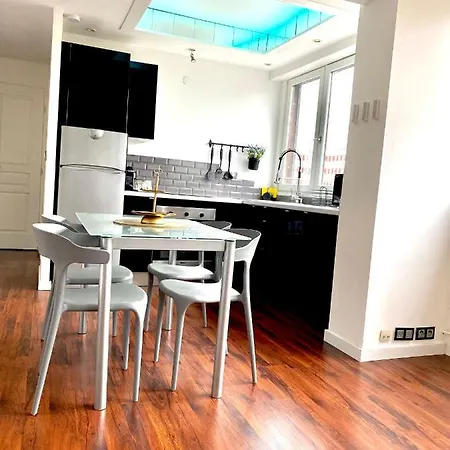 Apartment Le Cardinal, Avec Parking Prive, Gare, Centre Ville, *